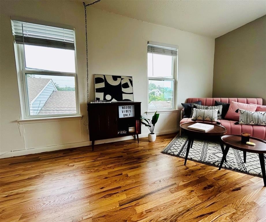 808 Winflo St - Photo 3