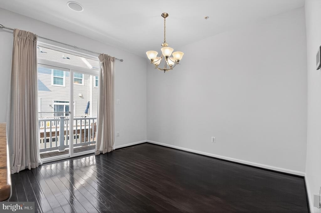 1725 Fernwood Drive - Photo 4