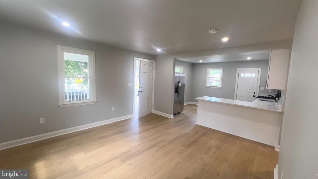 4505 38th Street - Photo 4