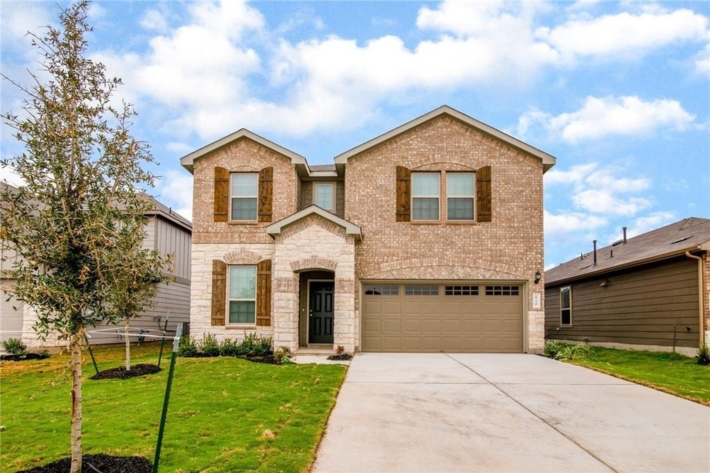620 Reinhardt Blvd - Photo 0