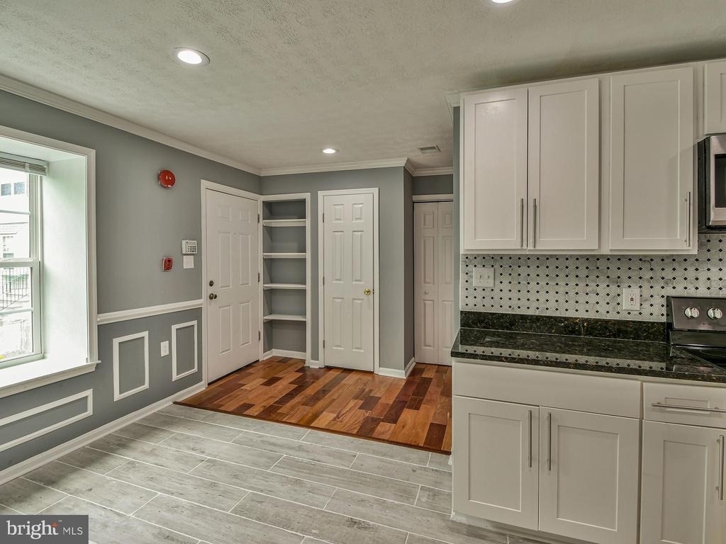 11238 Hannah Way - Photo 7