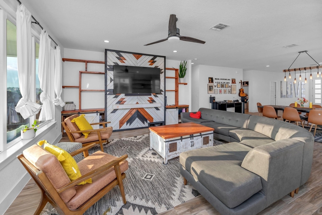 16512 Fetching Ave - Photo 6