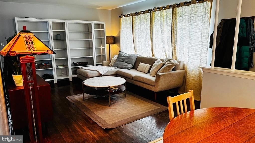 5024 River Road - Photo 3