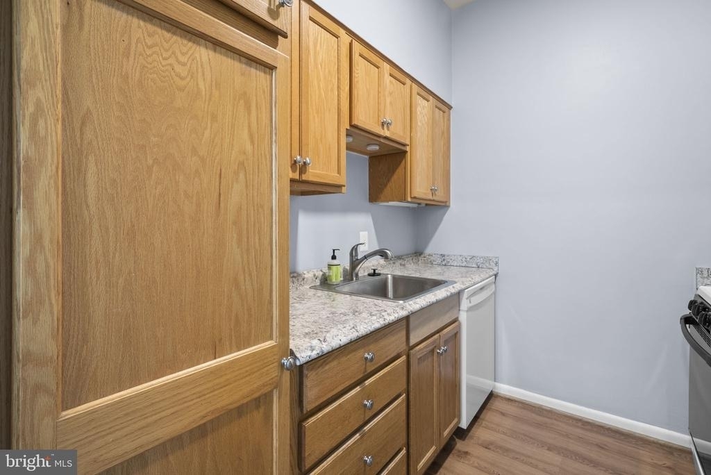 10320 Rockville Pike - Photo 13