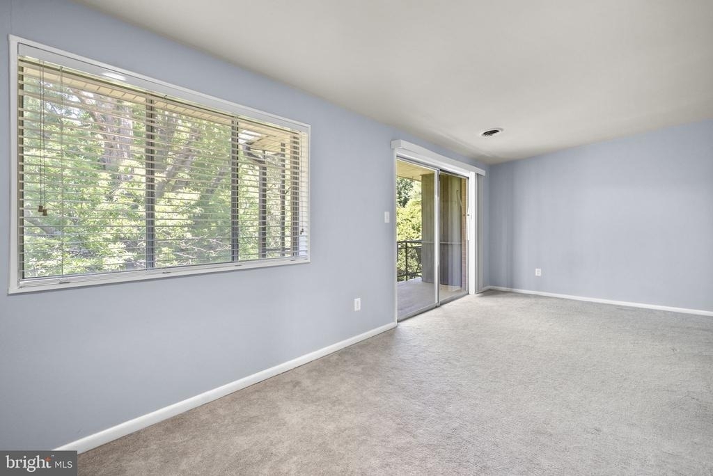 10320 Rockville Pike - Photo 12