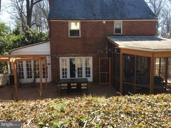 9412 Columbia Boulevard - Photo 2