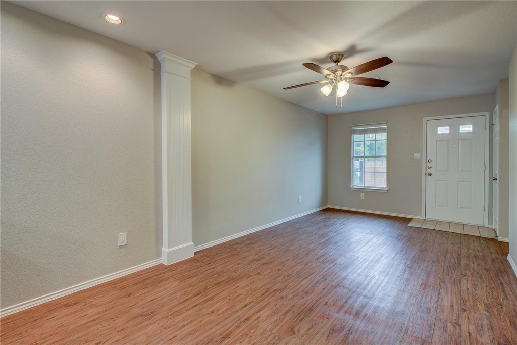 202 S College St - Photo 10