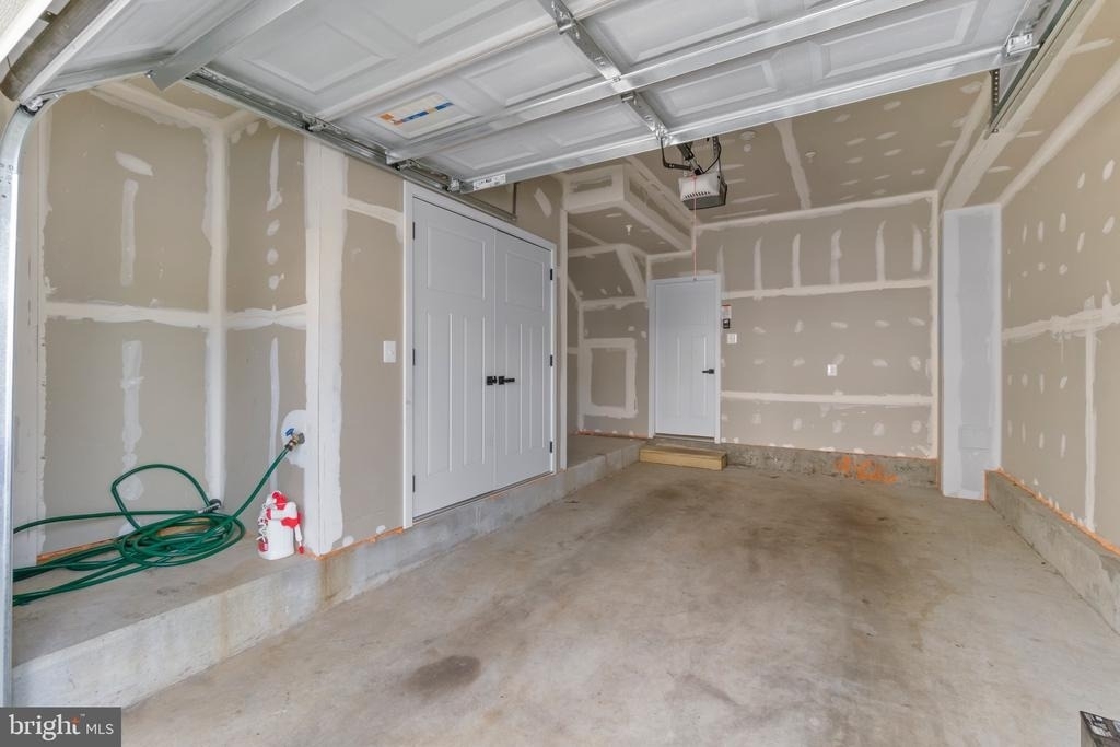 9826 Posterity Ln - Photo 35