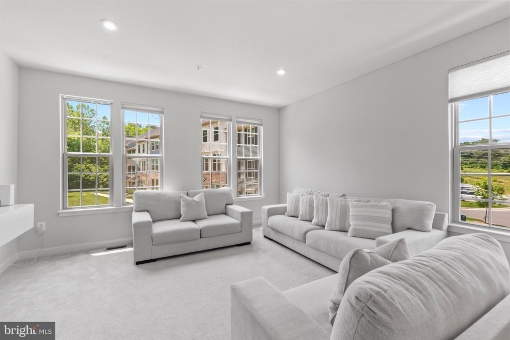 9826 Posterity Ln - Photo 14