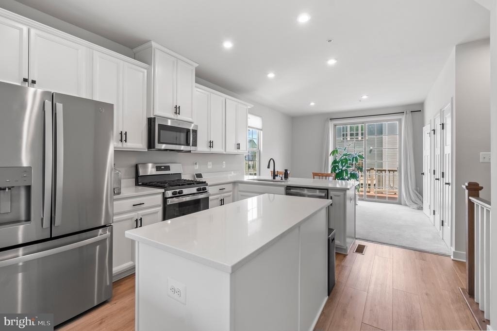 9826 Posterity Ln - Photo 8