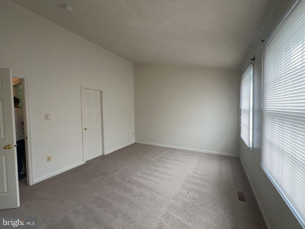 6393 Kelly Court - Photo 5