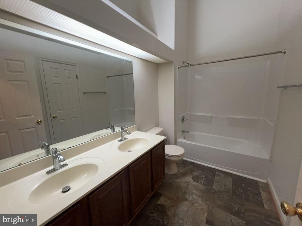 6393 Kelly Court - Photo 7