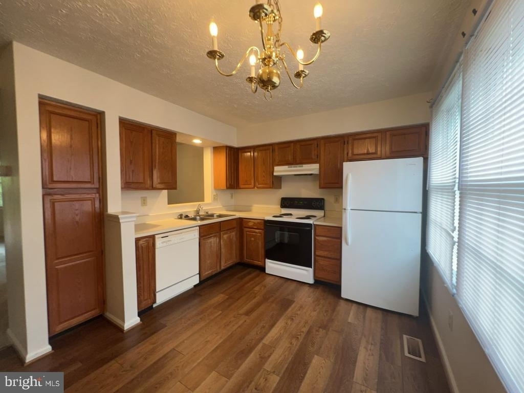 6393 Kelly Court - Photo 1