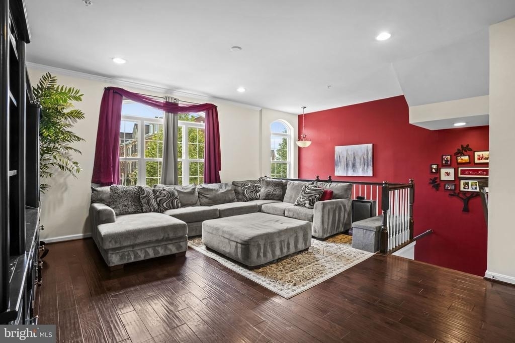 5412 Spotswood Place - Photo 7