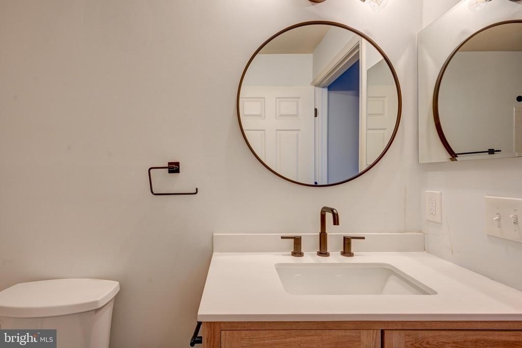 8905 Stone Creek Place - Photo 22
