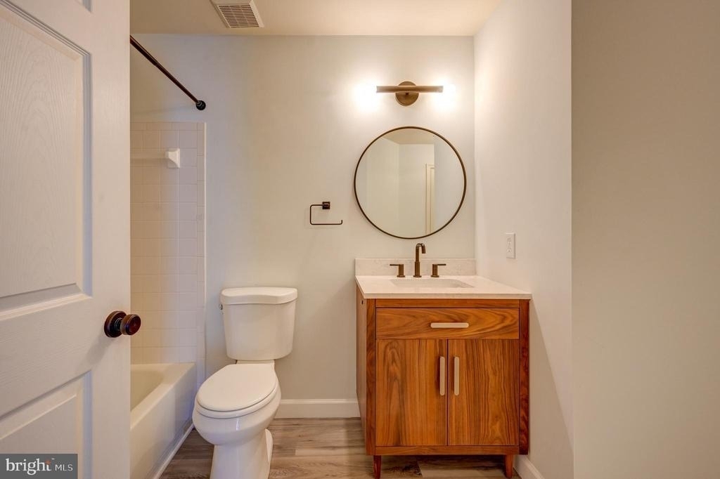 8905 Stone Creek Place - Photo 15