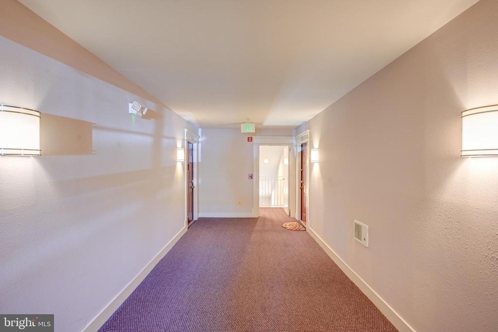 8905 Stone Creek Place - Photo 28