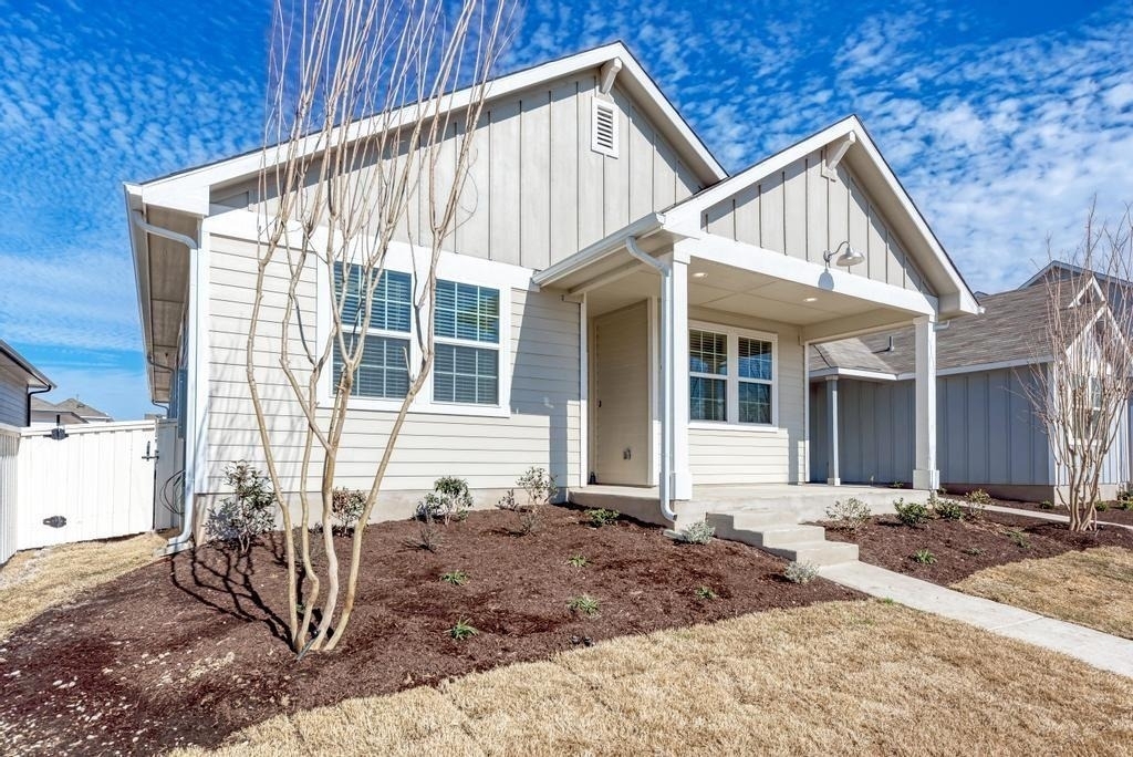 1209 Goforth Rd - Photo 2