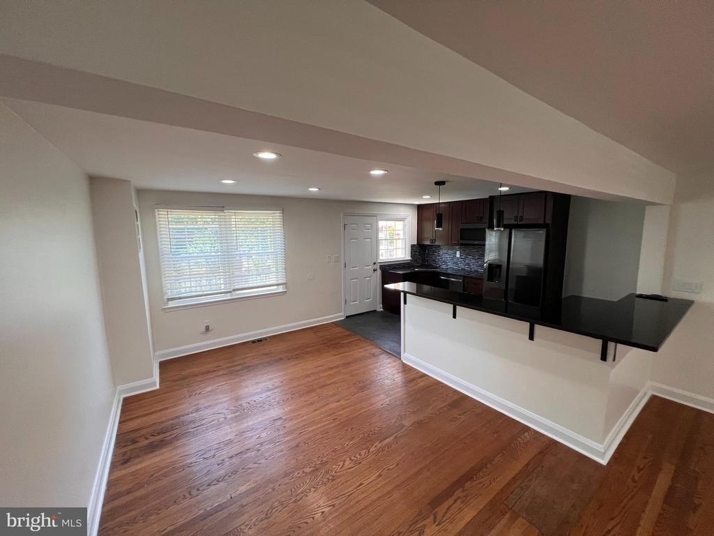 1583 Doxbury Road - Photo 4