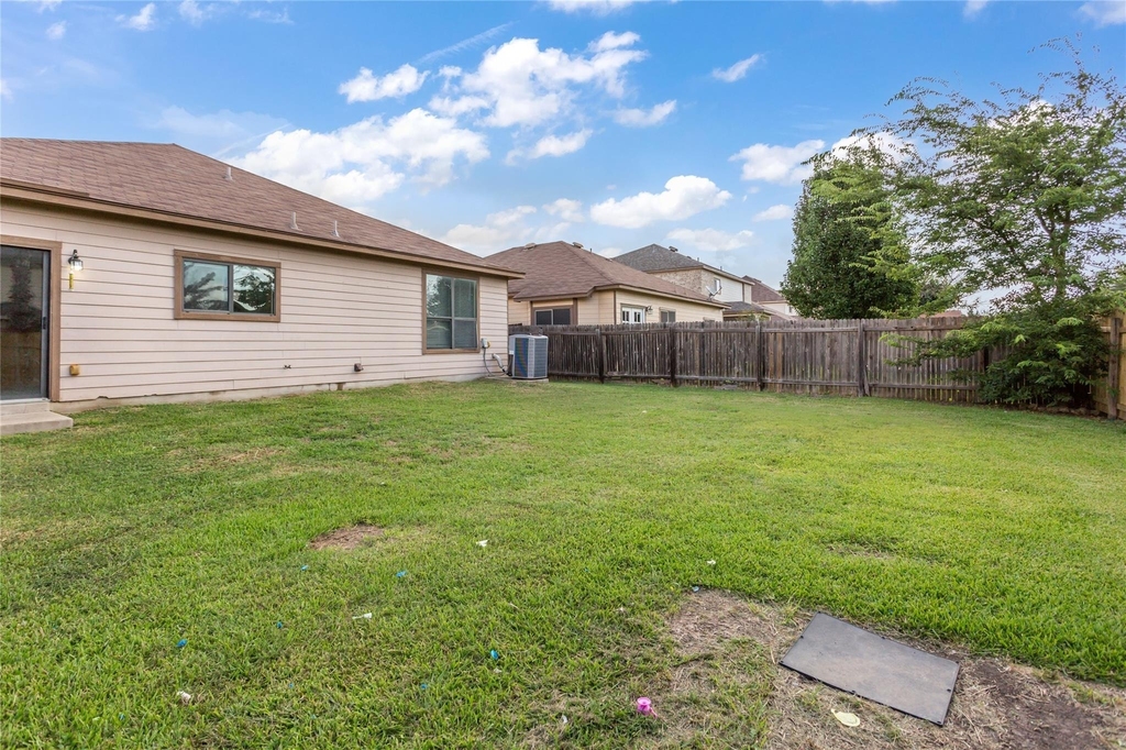 1752 Bayland St - Photo 18