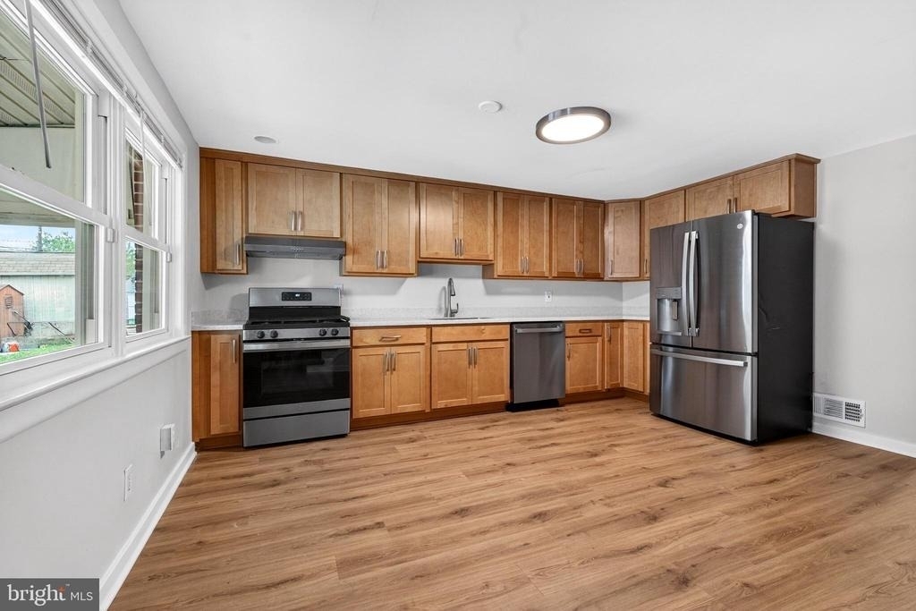 7860 Saint Claire Lane - Photo 12