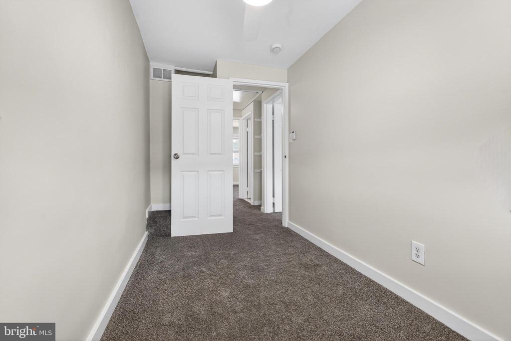 7860 Saint Claire Lane - Photo 21