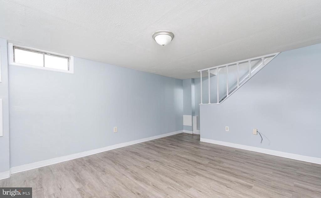 2020 Dineen Drive - Photo 6