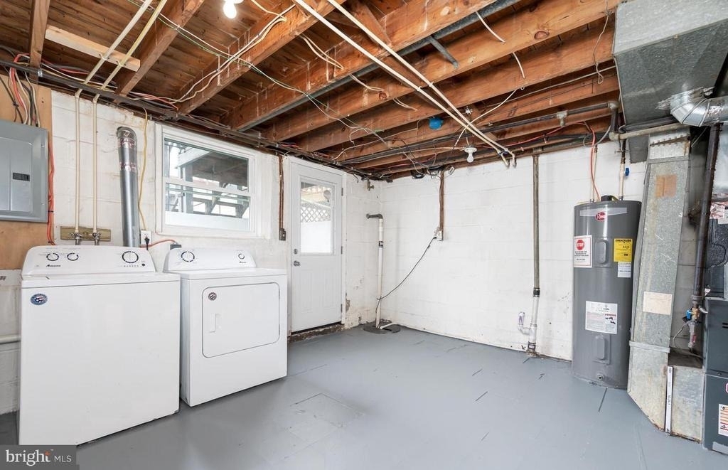 2020 Dineen Drive - Photo 22