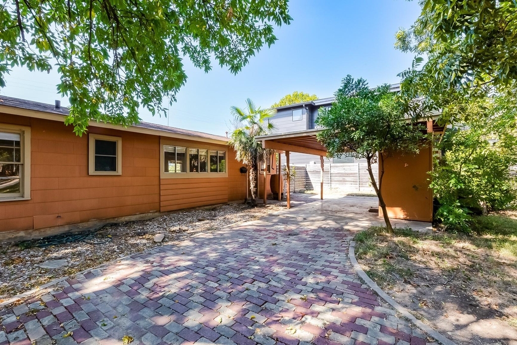501 Krebs Ln - Photo 5