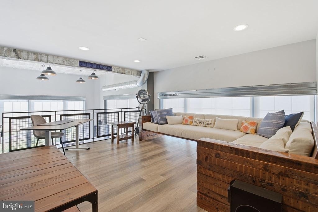 1200 Steuart Street - Photo 4