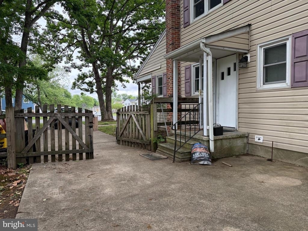 7802 Jeff Mar Dr - Photo 0