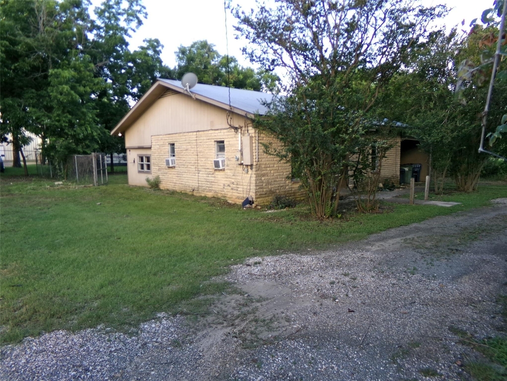 15251 W State Highway 29 - Photo 0