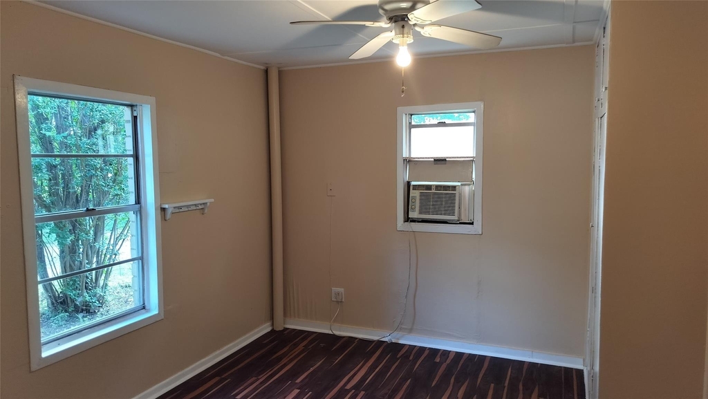15251 W State Highway 29 - Photo 7