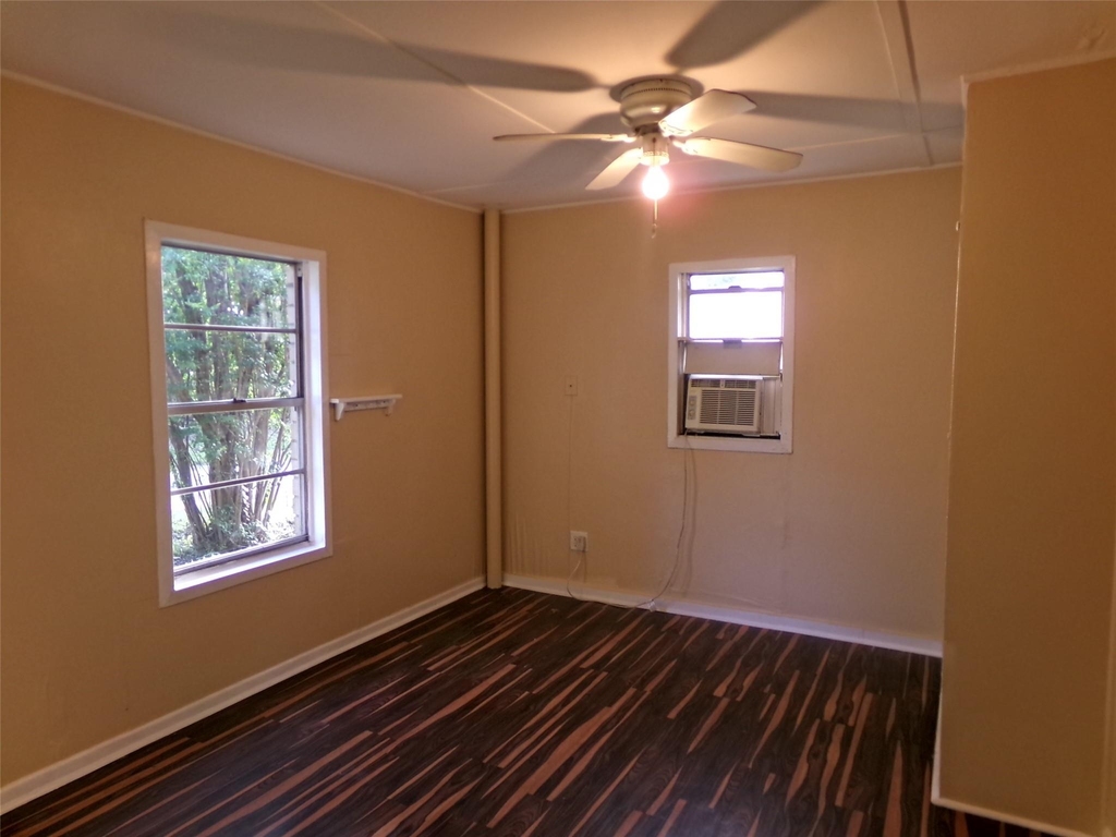 15251 W State Highway 29 - Photo 5