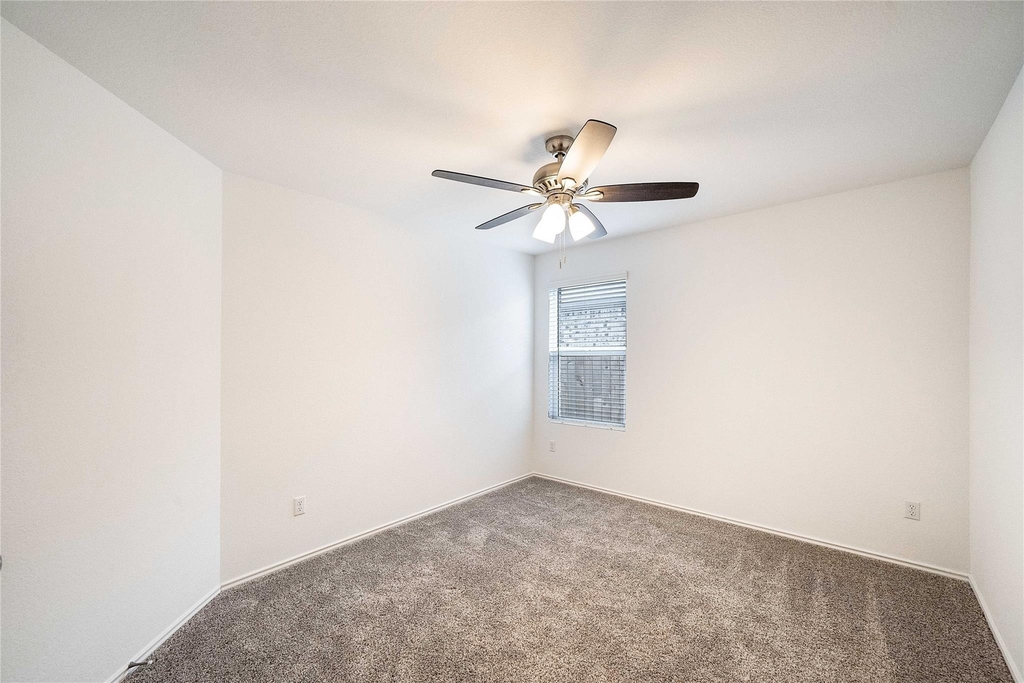 102 Sebring Cir - Photo 14
