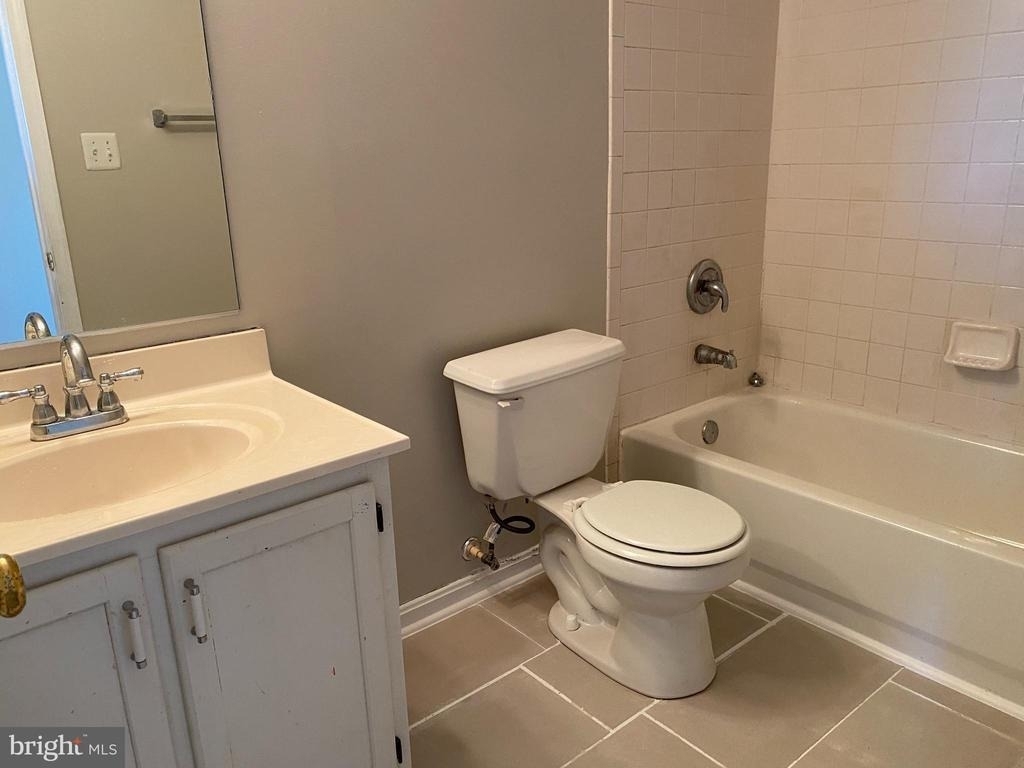 1727 Wood Carriage Way - Photo 4