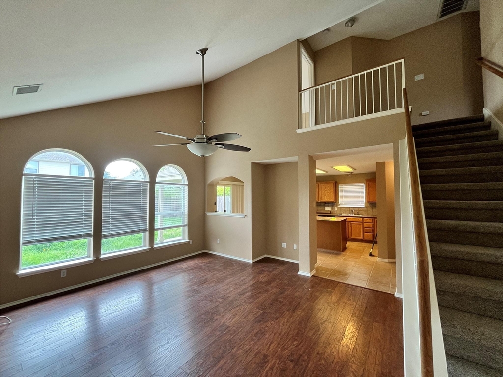 11313 Dodge Cattle Dr - Photo 3
