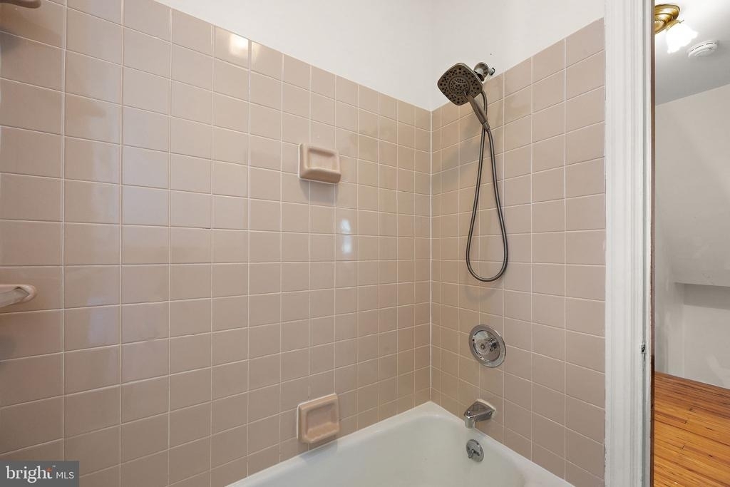 409 W 20th Street - Photo 20