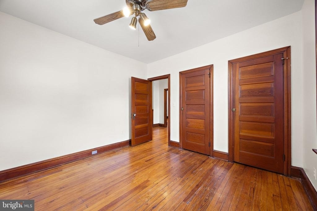 409 W 20th Street - Photo 11