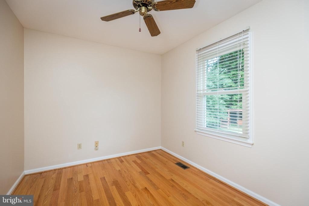 35 Nathalie Court - Photo 12