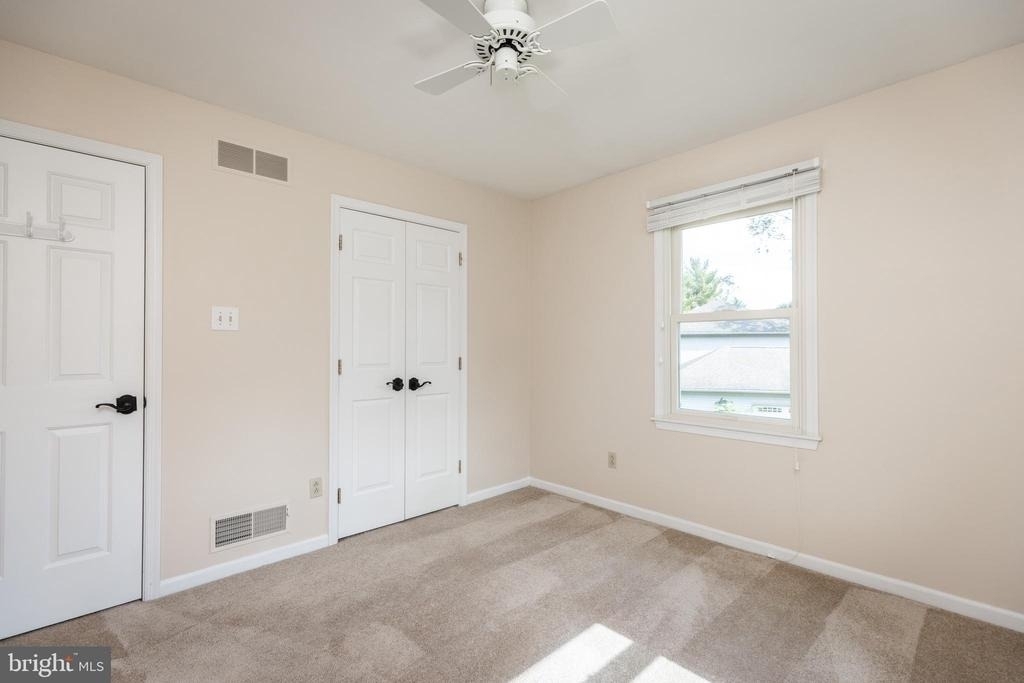 35 Nathalie Court - Photo 28