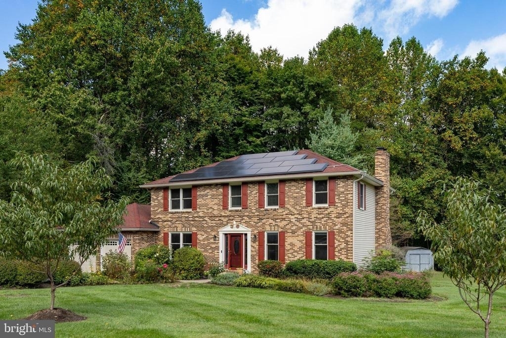 35 Nathalie Court - Photo 0