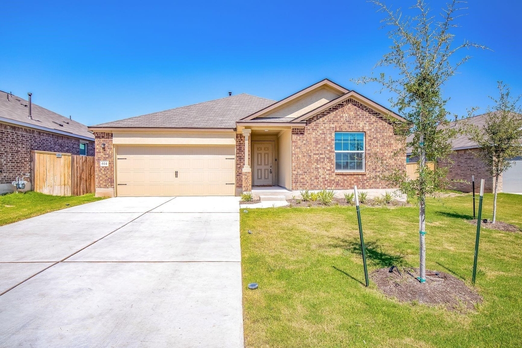 614 Milliner Loop - Photo 0