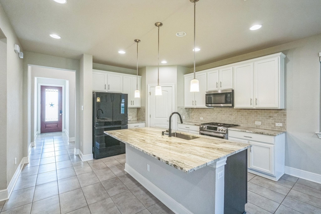 305 Crossvine Trl - Photo 2