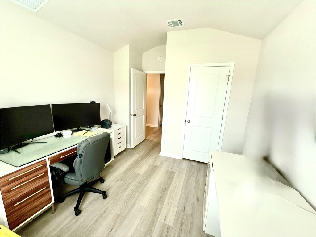 310 Fossil Dr - Photo 13
