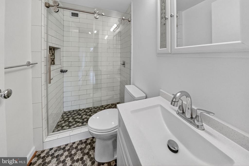 5406 Connecticut Avenue Nw - Photo 4