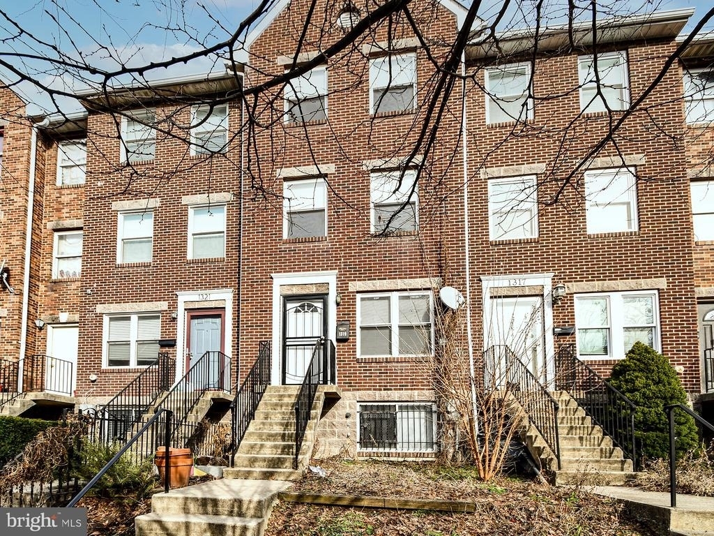 1319 Belmont Street Nw - Photo 2