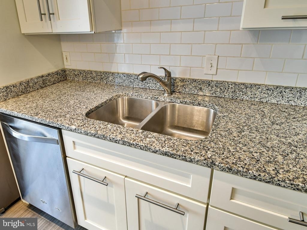 1319 Belmont Street Nw - Photo 9