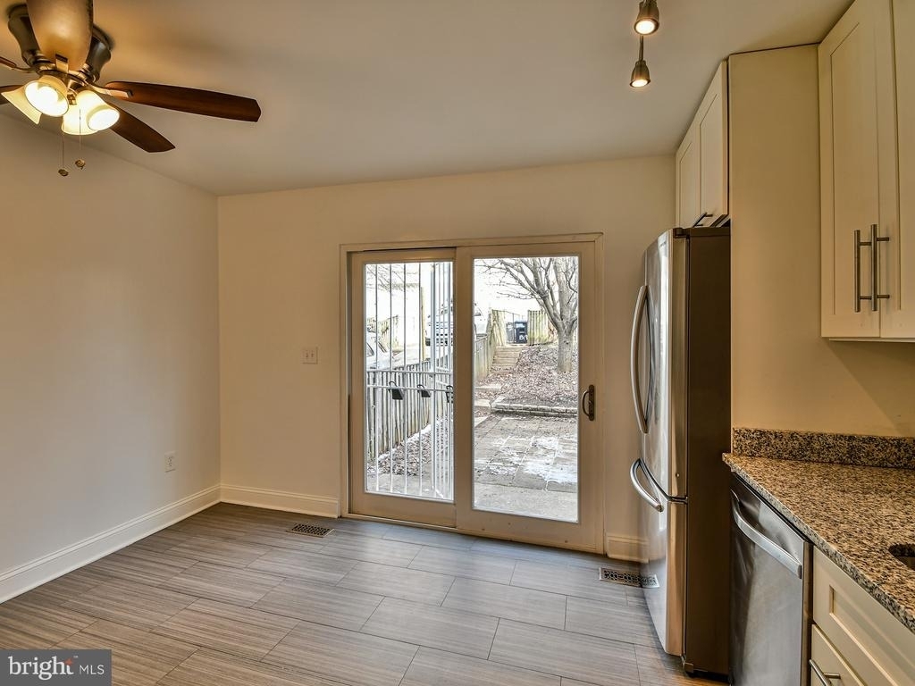 1319 Belmont Street Nw - Photo 6