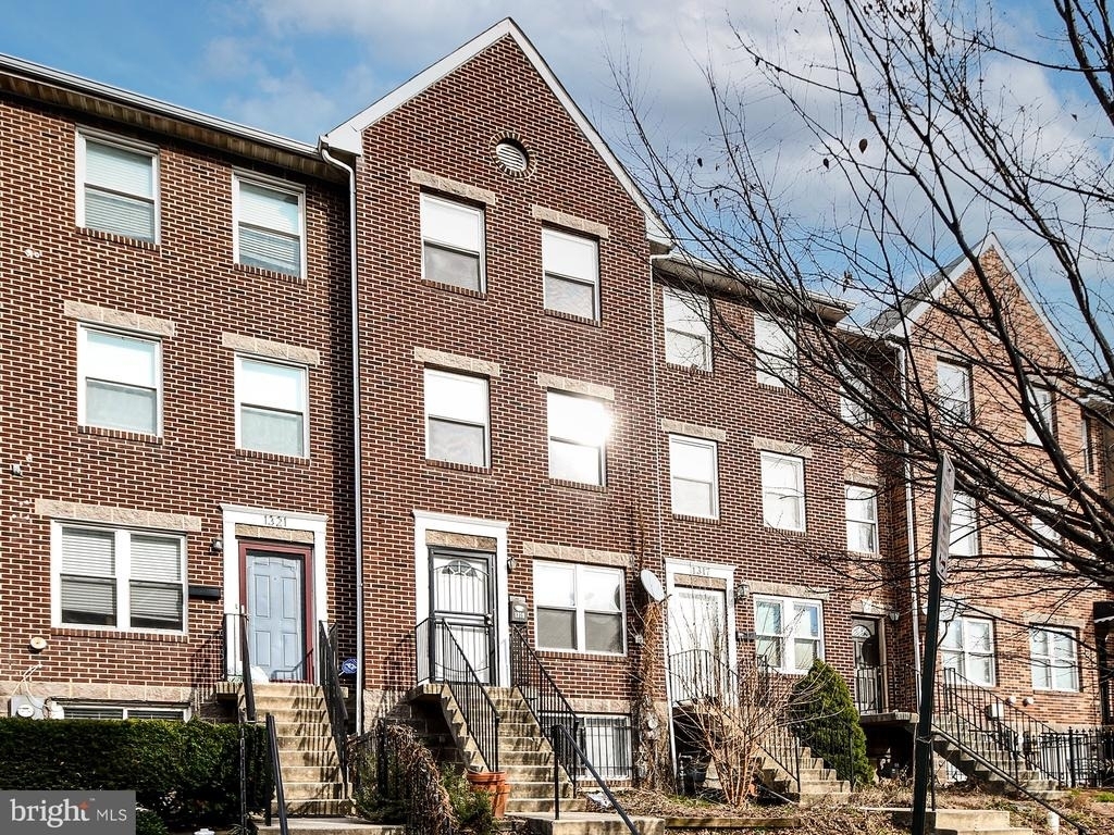 1319 Belmont Street Nw - Photo 1